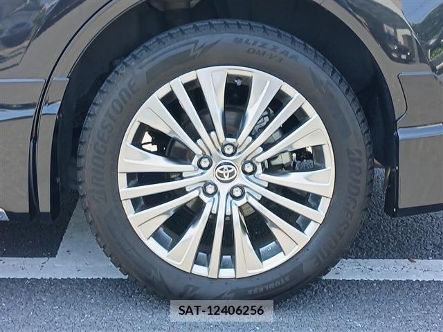 Toyota HARRIER HYBRID 2021-05 8130412-29