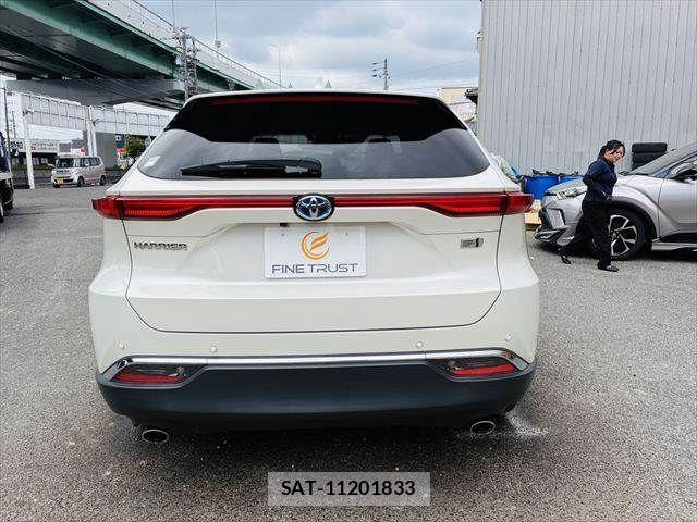 Toyota HARRIER HYBRID 2021-08 8130413-19