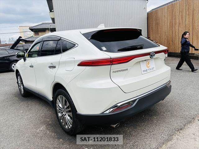 Toyota HARRIER HYBRID 2021-08 8130413-20