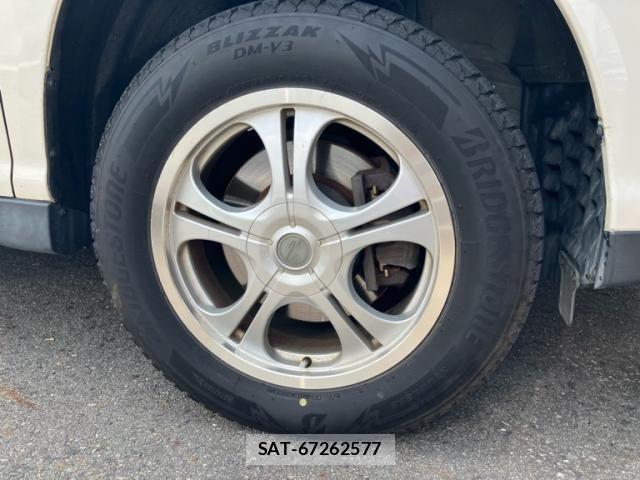Toyota HARRIER HYBRID 2005-12 8145882-6