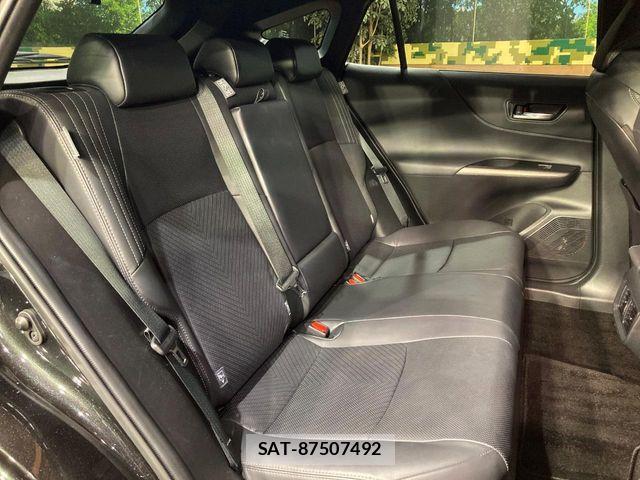 Toyota HARRIER HYBRID 2021-08 8145879-8