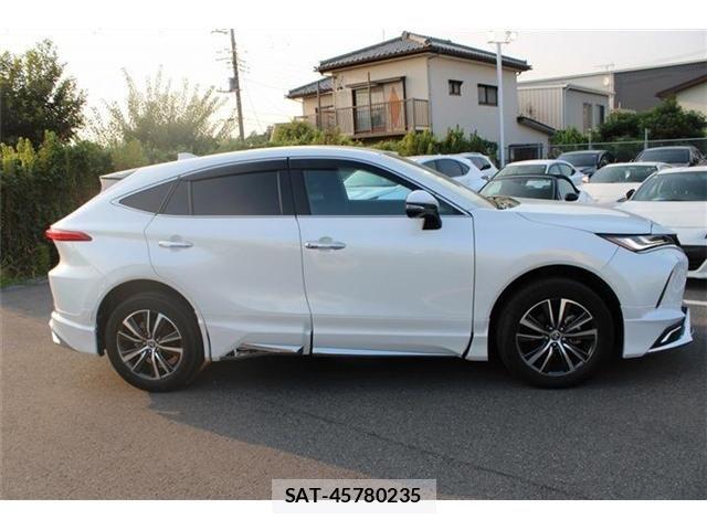 Toyota HARRIER HYBRID 2023-08 8158529-8