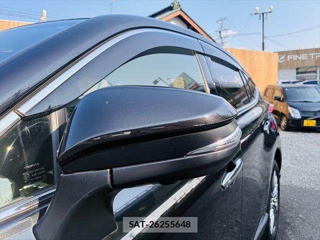 Toyota HARRIER HYBRID 2021-03 8158526-26