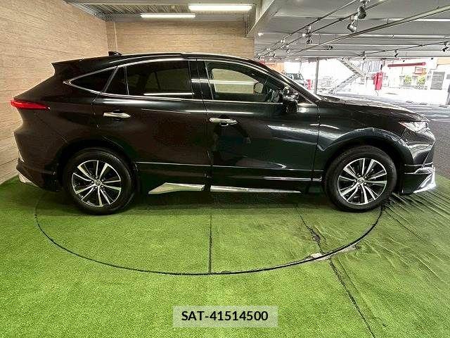 Toyota HARRIER HYBRID 2023-09 8158530-17