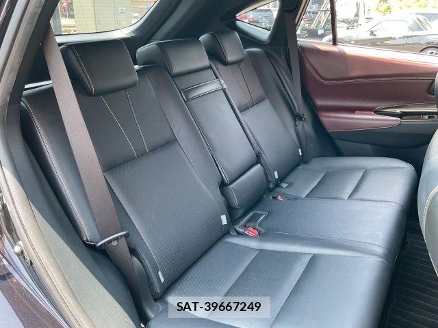 Toyota HARRIER HYBRID 2015-06 8207772-17