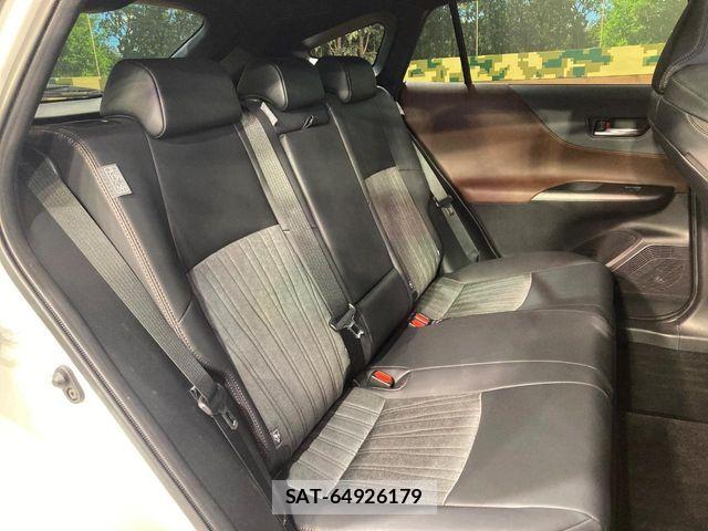 Toyota HARRIER HYBRID 2022-02 8207751-9