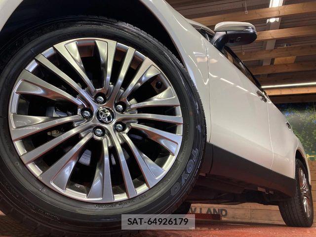 Toyota HARRIER HYBRID 2022-02 8207751-12