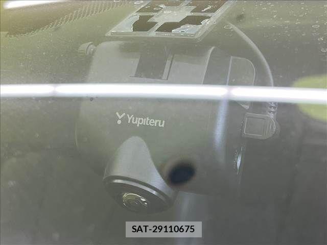 Toyota HARRIER HYBRID 2020-08 8207754-9
