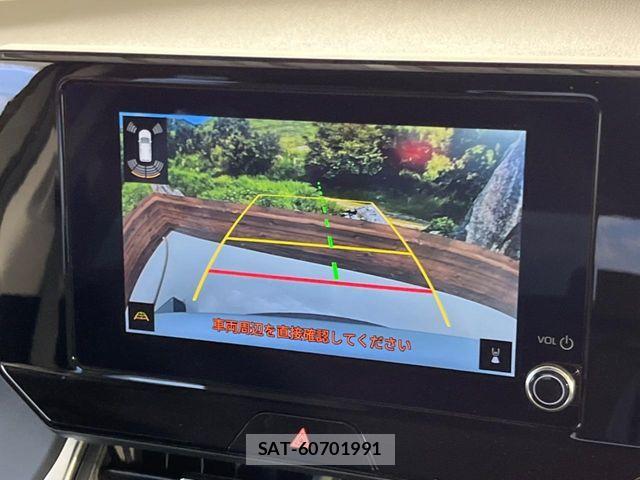 Toyota HARRIER HYBRID 2023-06 8207762-4