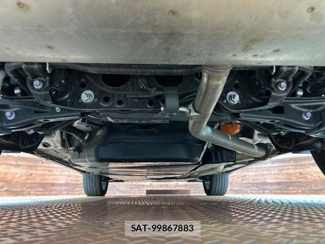 Toyota HARRIER HYBRID 2023-04 8207736-19