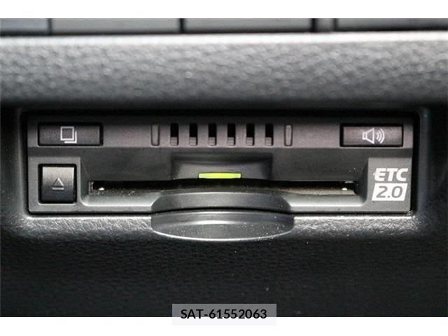 Toyota HARRIER HYBRID 2020-12 8207770-3