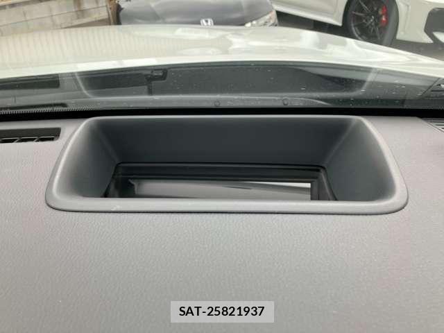 Toyota HARRIER HYBRID 2024-10 8207739-25