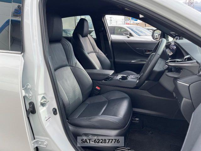 Toyota HARRIER HYBRID 2024-08 8207744-8