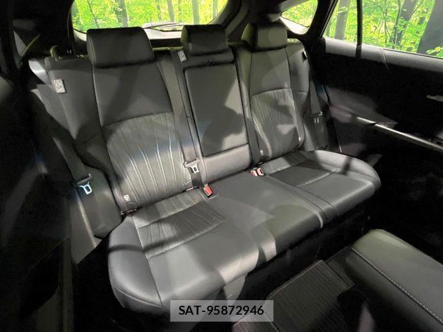 Toyota HARRIER HYBRID 2025-05 8207741-8