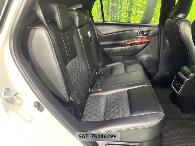 Toyota HARRIER HYBRID 2017-01 8230250-9