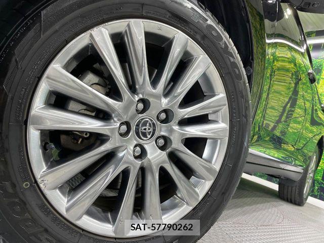 Toyota HARRIER HYBRID 2017-08 8230242-13