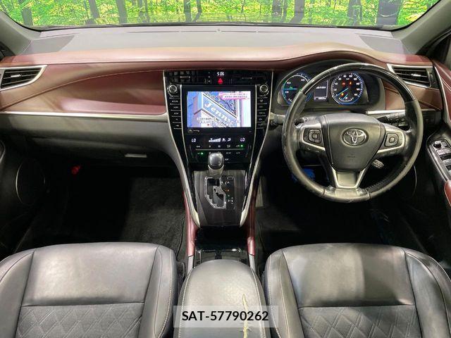 Toyota HARRIER HYBRID 2017-08 8230242-3