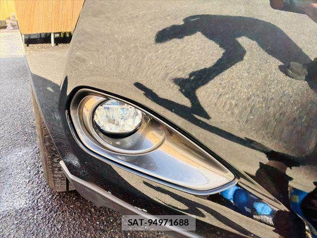 Toyota HARRIER HYBRID 2014-07 8230253-21