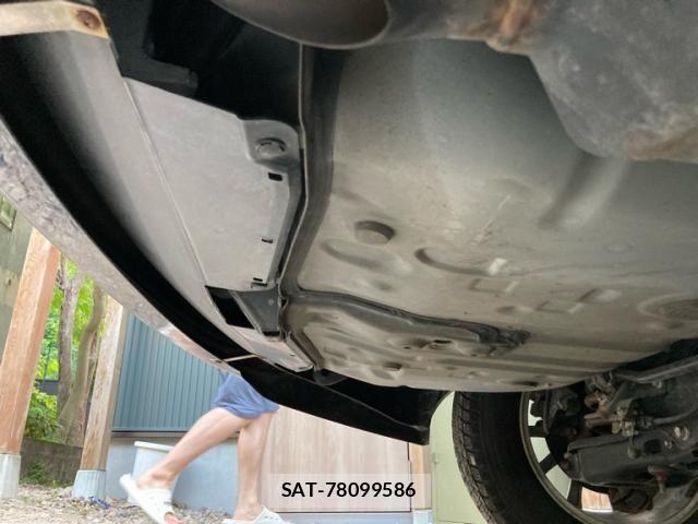 Toyota HARRIER HYBRID 2015-12 8230251-13