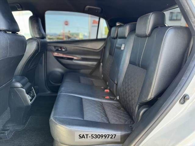 Toyota HARRIER HYBRID 2017-01 8245343-17