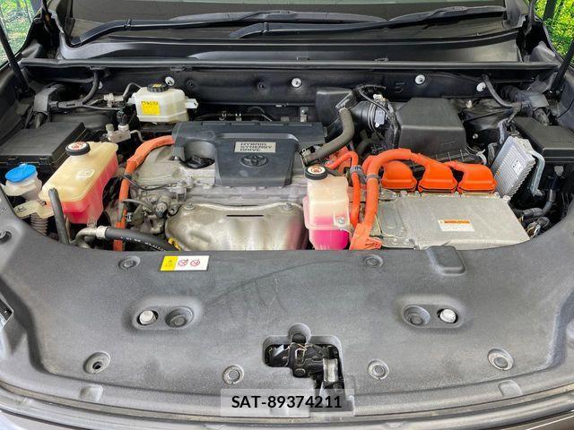 Toyota HARRIER HYBRID 2018-03 8245340-18