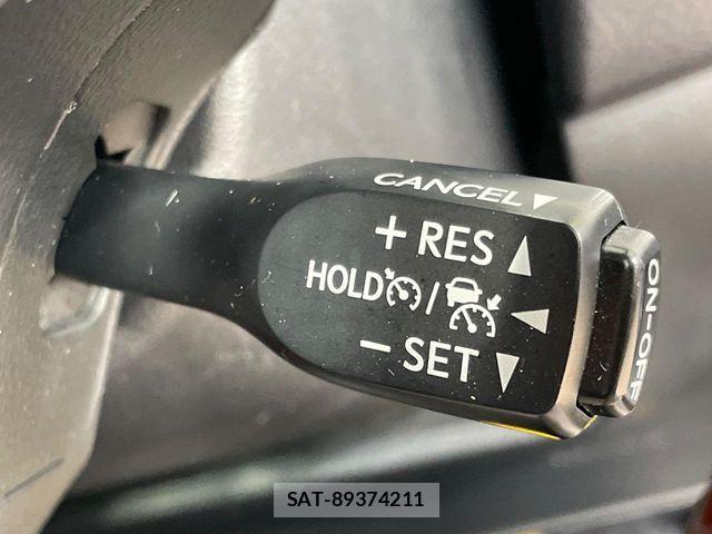 Toyota HARRIER HYBRID 2018-03 8245340-7