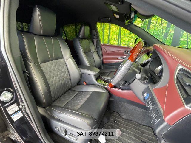 Toyota HARRIER HYBRID 2018-03 8245340-8