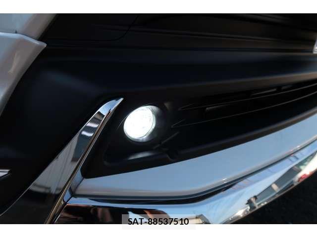 Toyota HARRIER HYBRID 2023-05 8245322-8