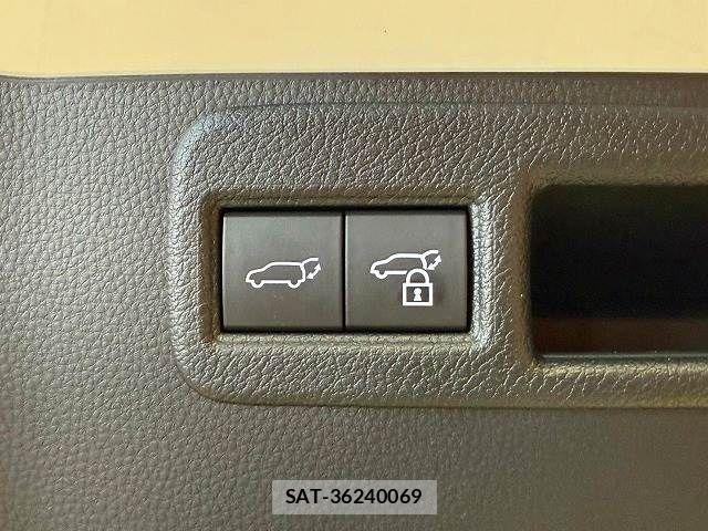 Toyota HARRIER HYBRID 2022-03 8245333-8