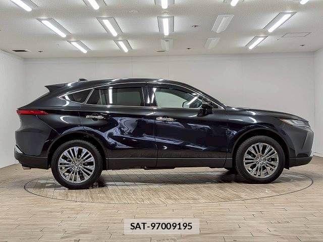 Toyota HARRIER HYBRID 2023-10 8245325-17