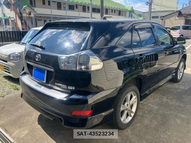 Toyota HARRIER HYBRID 2006-10 8314675-3