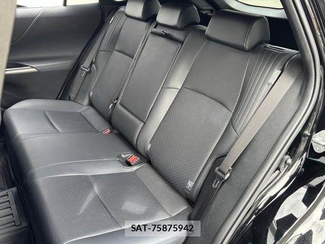 Toyota HARRIER HYBRID 2023-10 8336048-8