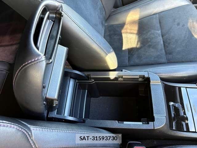 Toyota HARRIER HYBRID 2015-09 8336077-15