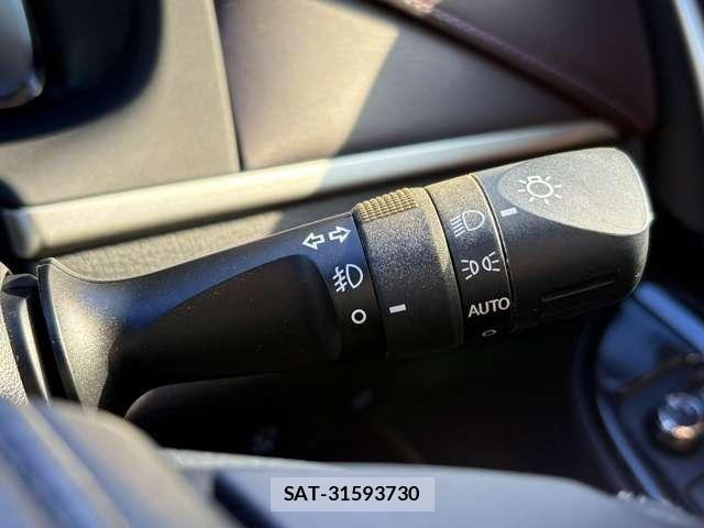 Toyota HARRIER HYBRID 2015-09 8336077-20