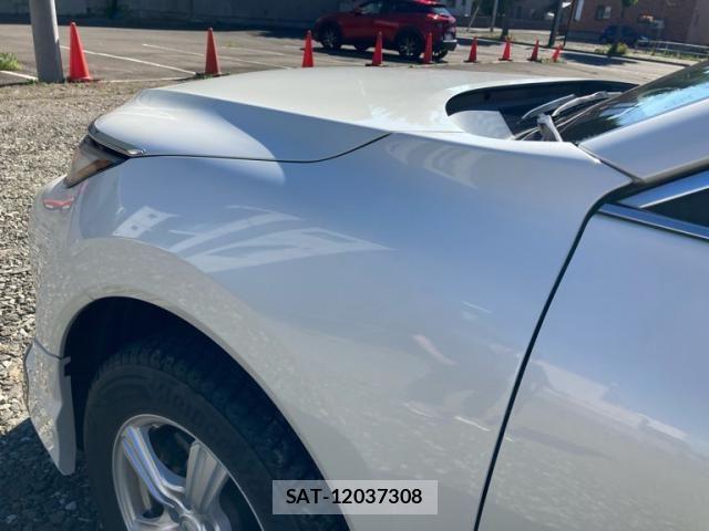 Toyota HARRIER HYBRID 2021-12 8336049-2