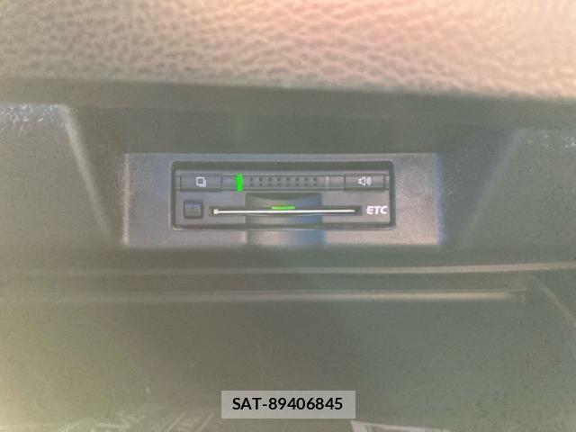 Toyota HARRIER HYBRID 2015-08 8336079-27