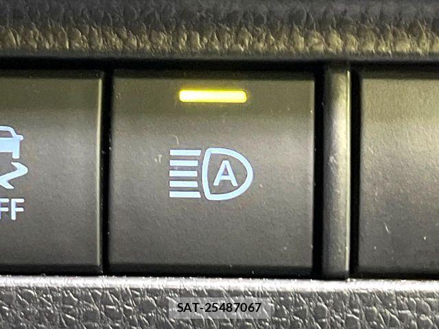 Toyota HARRIER HYBRID 2021-01 8366151-5