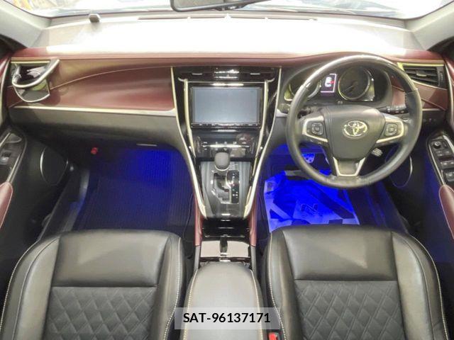 Toyota HARRIER HYBRID 2018-04 8366157-1