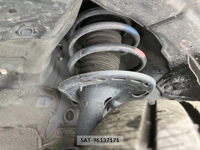 Toyota HARRIER HYBRID 2018-04 8366157-19