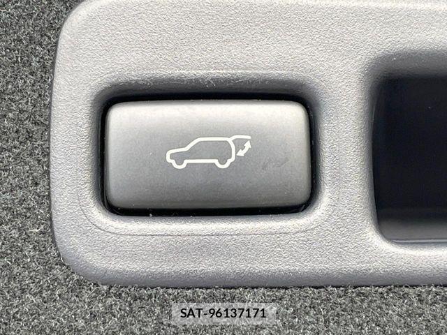 Toyota HARRIER HYBRID 2018-04 8366157-4
