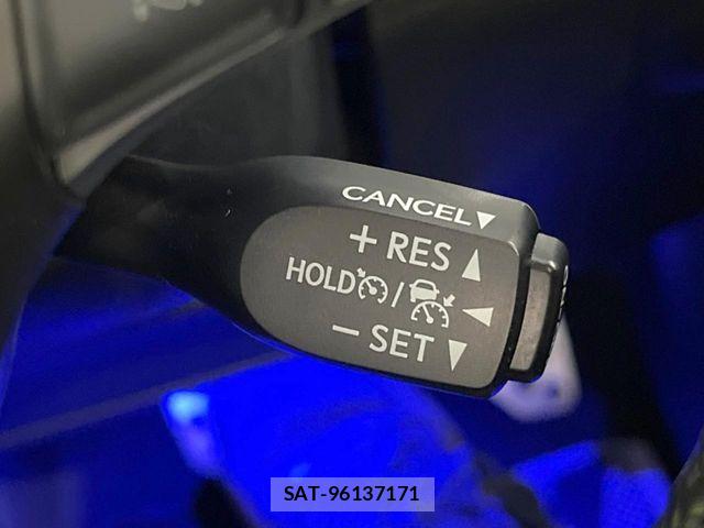 Toyota HARRIER HYBRID 2018-04 8366157-5