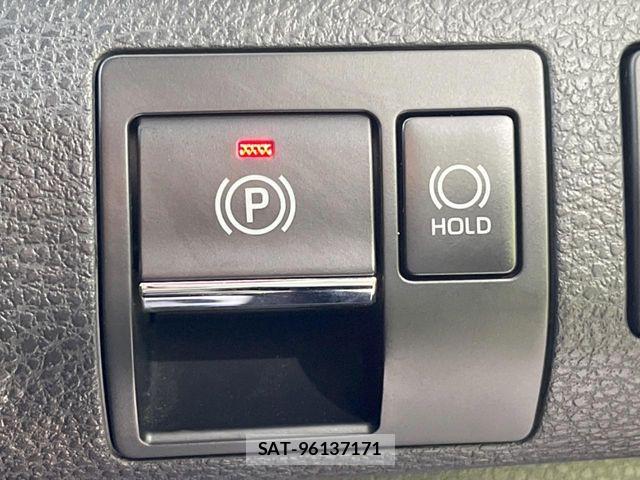Toyota HARRIER HYBRID 2018-04 8366157-6