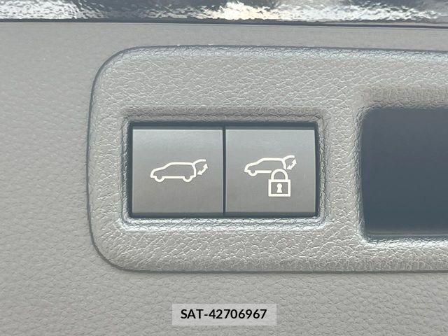 Toyota HARRIER HYBRID 2023-06 8366148-7