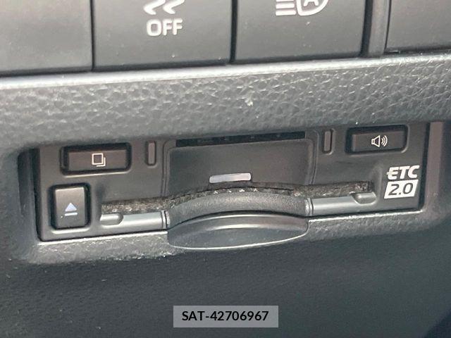Toyota HARRIER HYBRID 2023-06 8366148-8