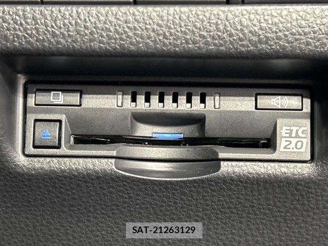Toyota HARRIER HYBRID 2022-02 8366146-8
