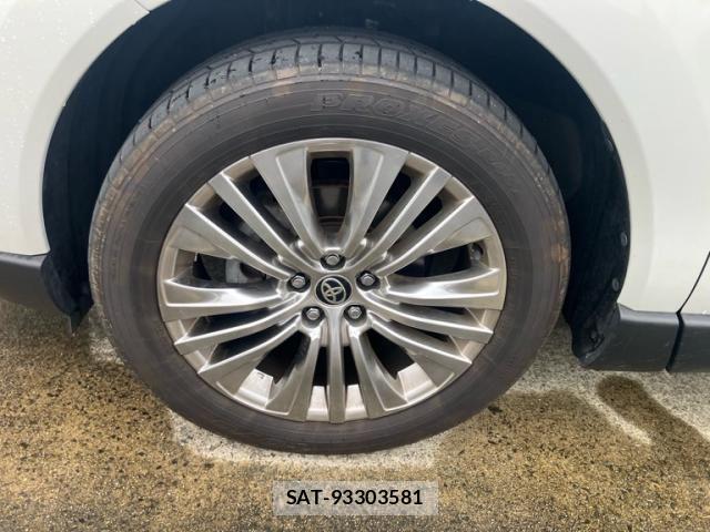 Toyota HARRIER HYBRID 2023-09 8366140-9