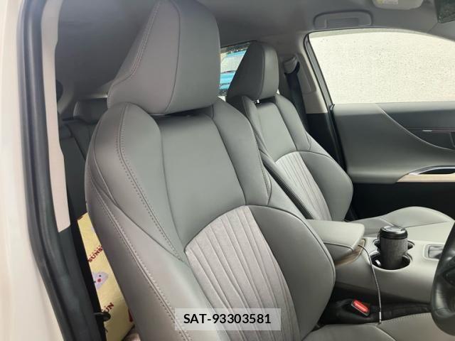 Toyota HARRIER HYBRID 2023-09 8366140-11