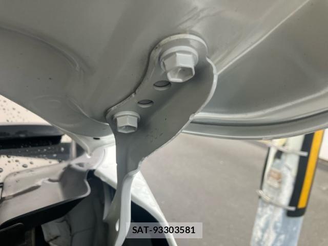 Toyota HARRIER HYBRID 2023-09 8366140-28