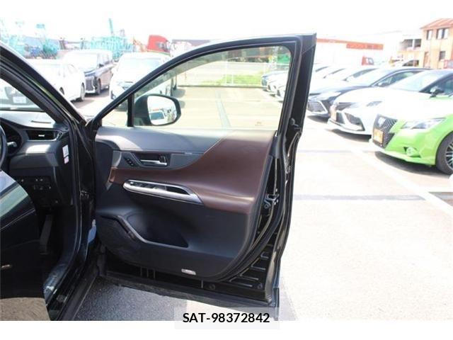Toyota HARRIER HYBRID 2021-06 8366154-27