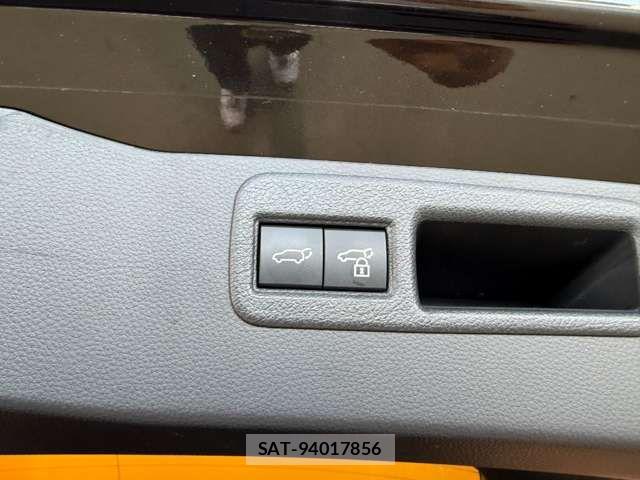 Toyota HARRIER HYBRID 2023-11 8371706-17